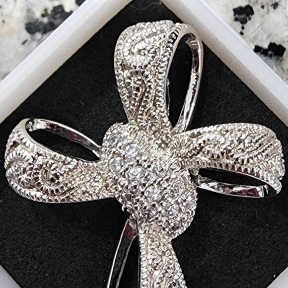 RP 925 Sterling Silver Rhinestone Looped Cross Necklace Slide Pendant, Thailand - Picture 2 of 6